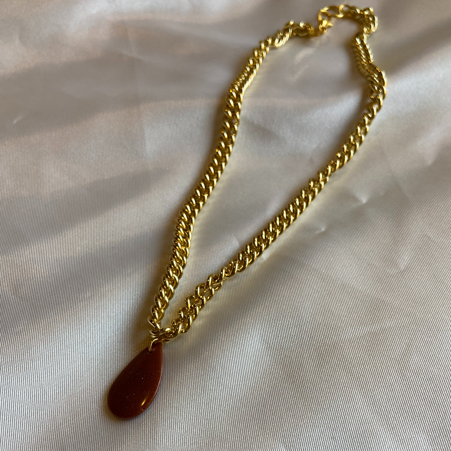 Goldstone necklace, gold chain